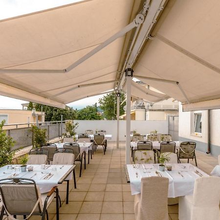Hotel Villa Aurora Crikvenica Exterior foto