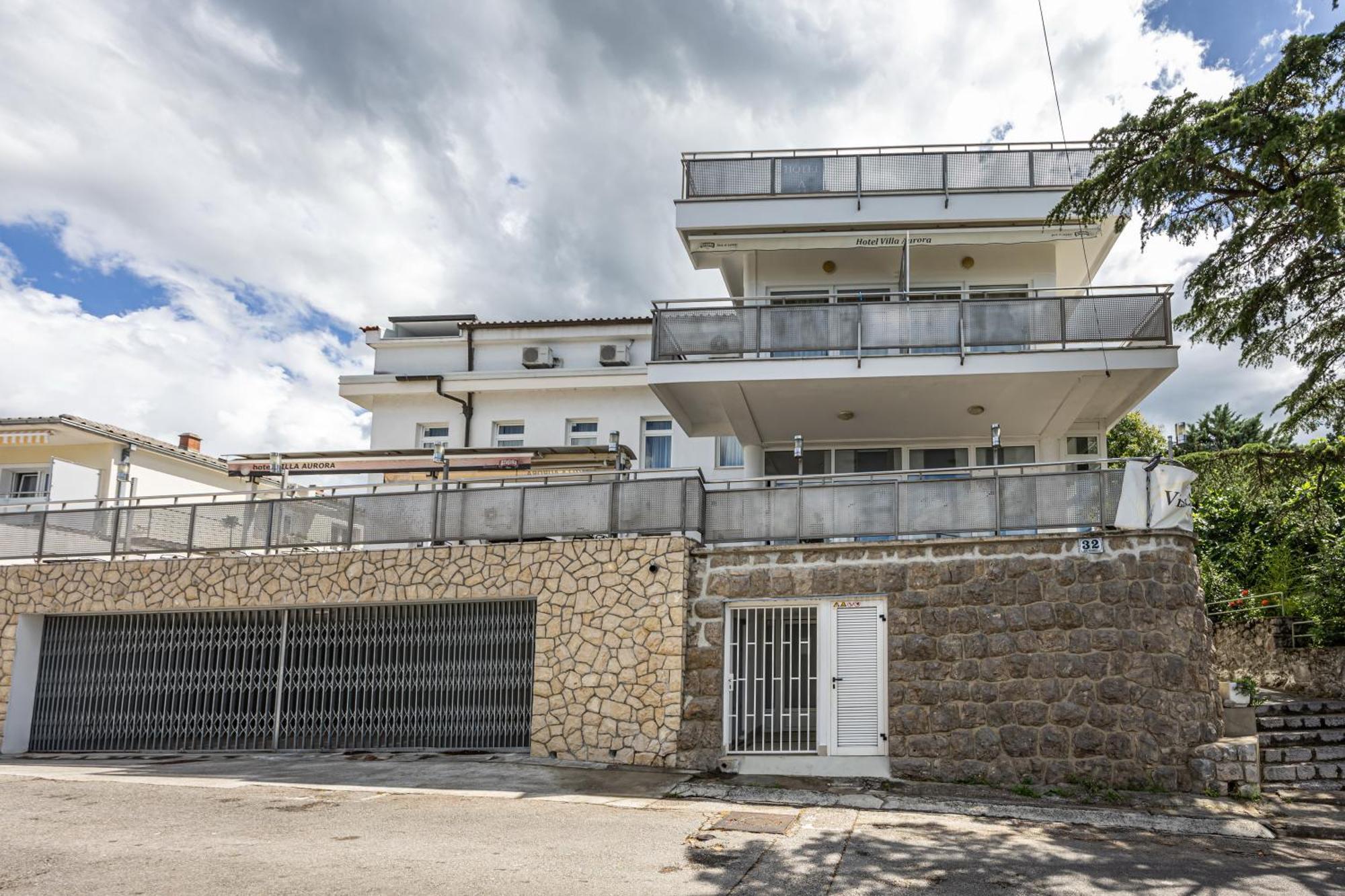 Hotel Villa Aurora Crikvenica Exterior foto