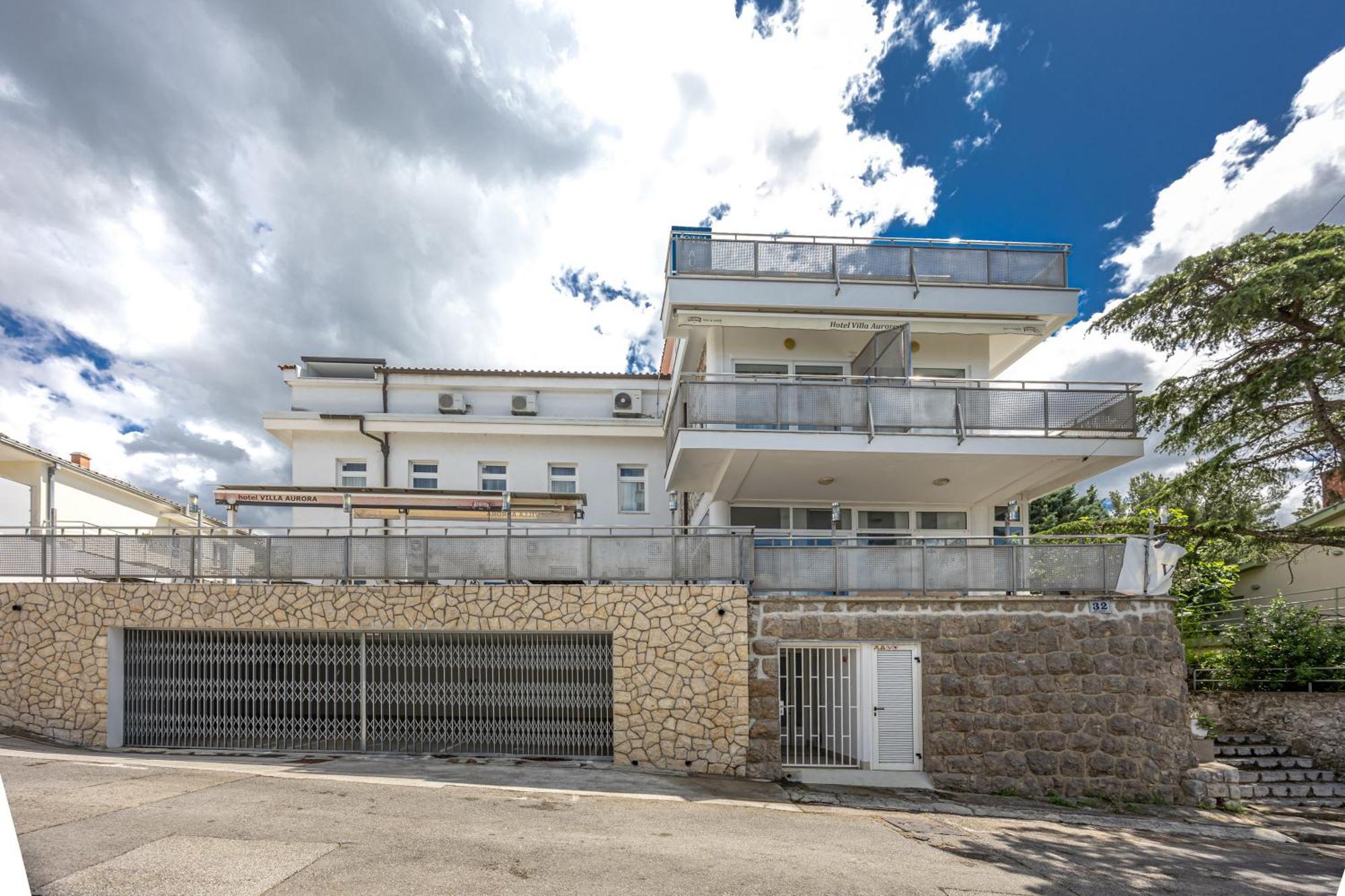 Hotel Villa Aurora Crikvenica Exterior foto